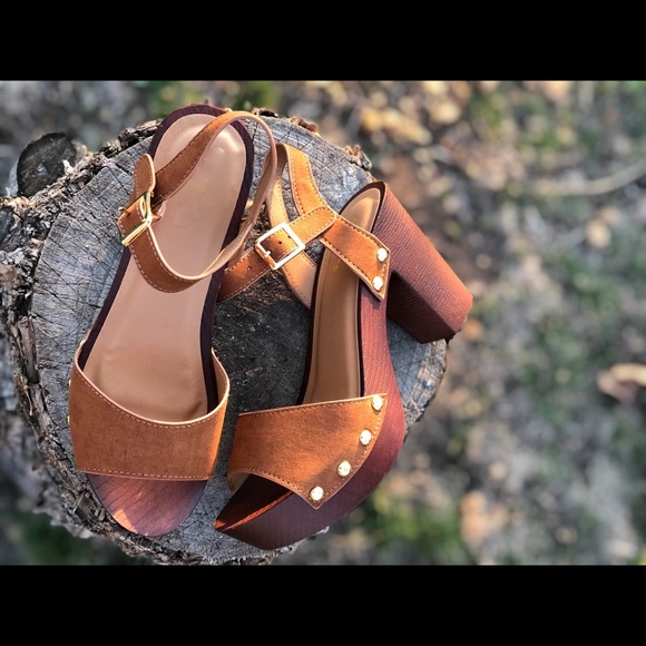 Qupid Shoes - Ankle strap sandals